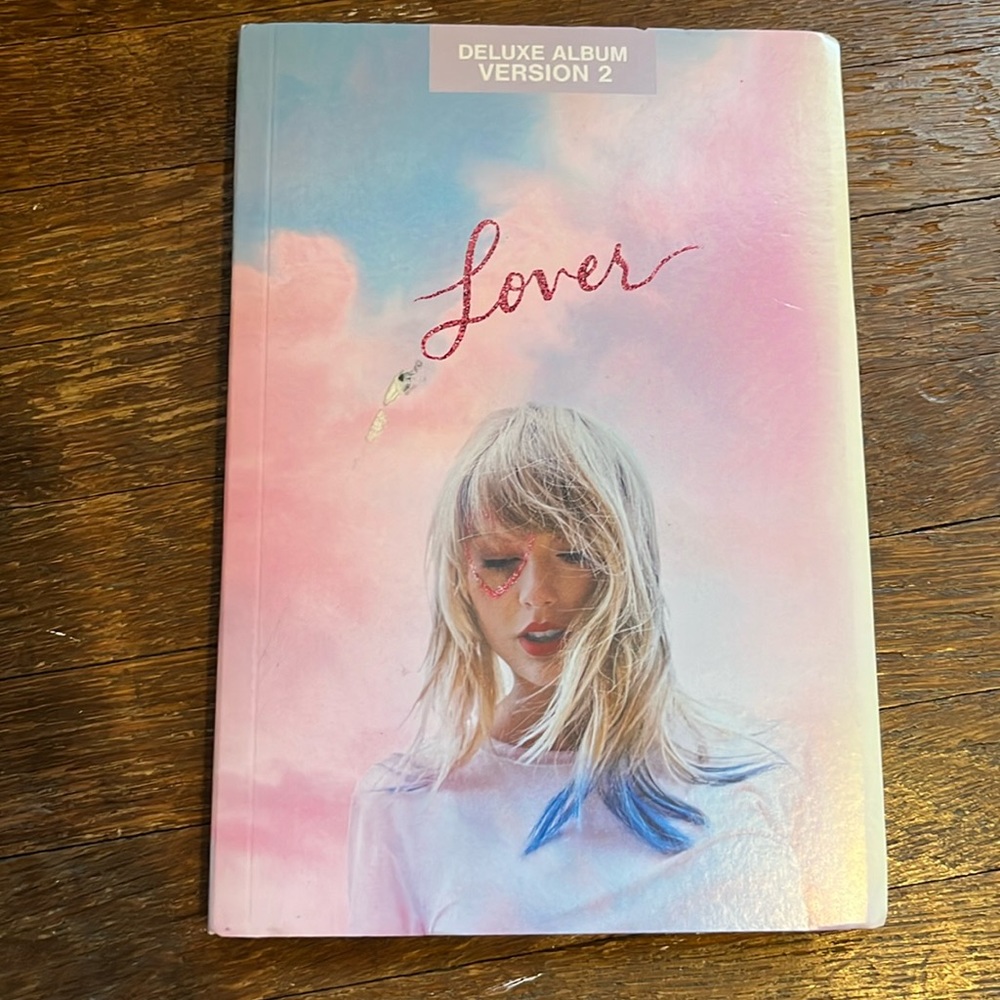 Taylor Swift Lover Book V2